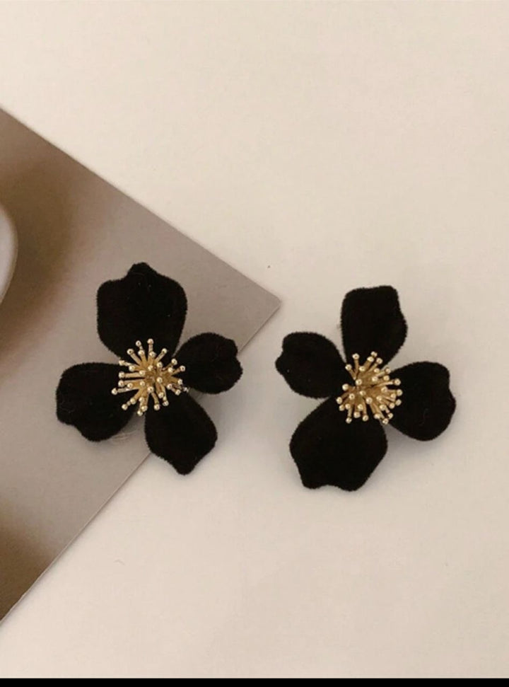 1 Pair Of Black Flower Shaped Earrings For Women, Style Ear Studs Casual Valentines,Mom,Mother,Mother's Day,Gift